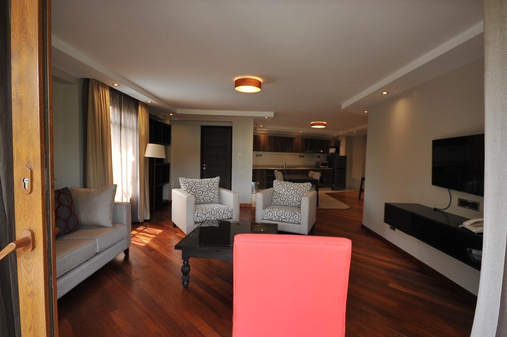 Longonot Place Serviced Apartment-Nairobi, City Centre Cbd ภายนอก รูปภาพ