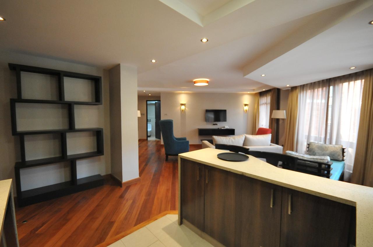 Longonot Place Serviced Apartment-Nairobi, City Centre Cbd ภายนอก รูปภาพ